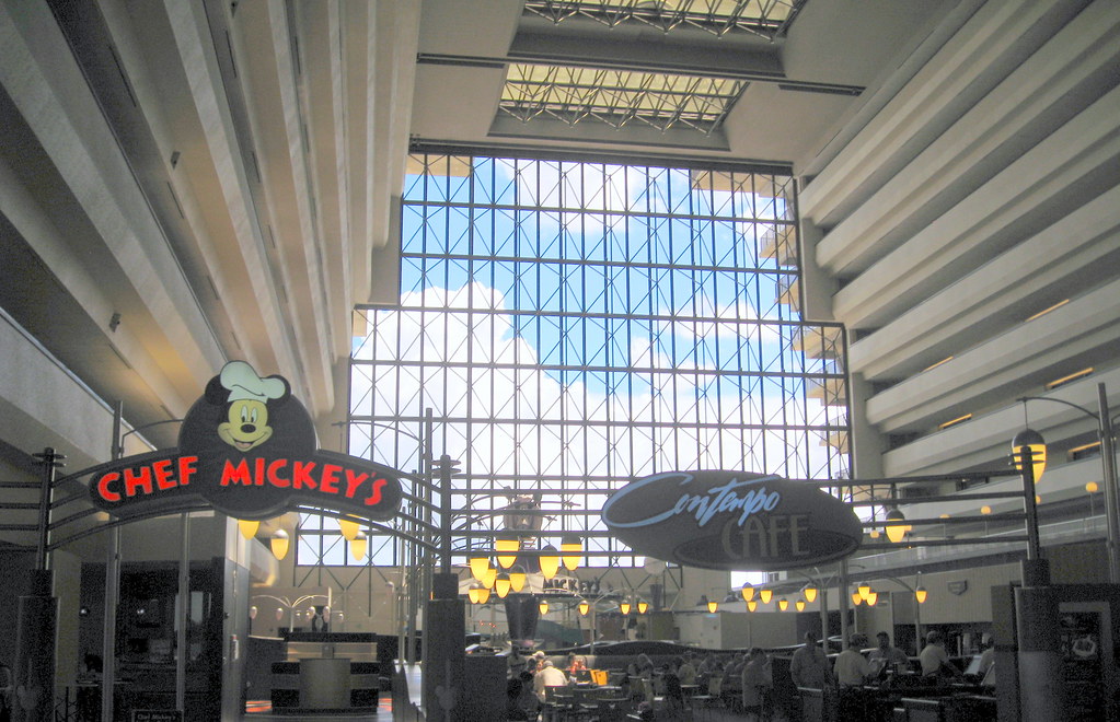 Chef Mickeys & Contempo Cafe in Disney's Contemporary Resort