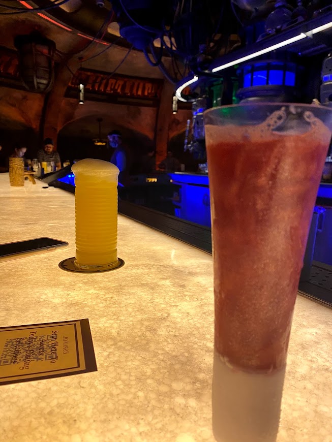 Fuzzy Tauntaun and Bespin Fizz at Oga's Cantina